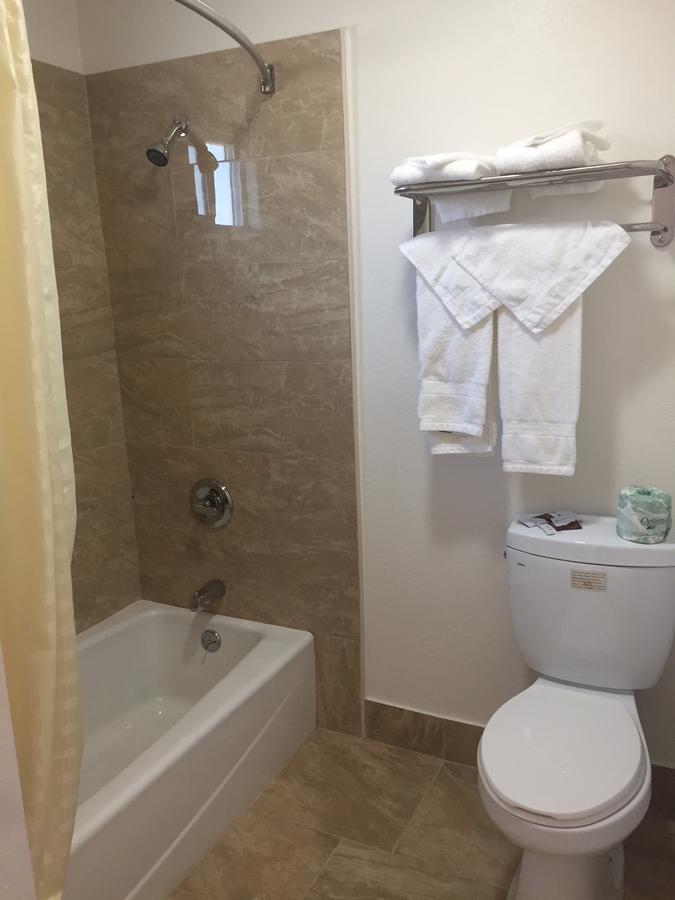 Welcome Inn & Suites أنهايم المظهر الخارجي الصورة